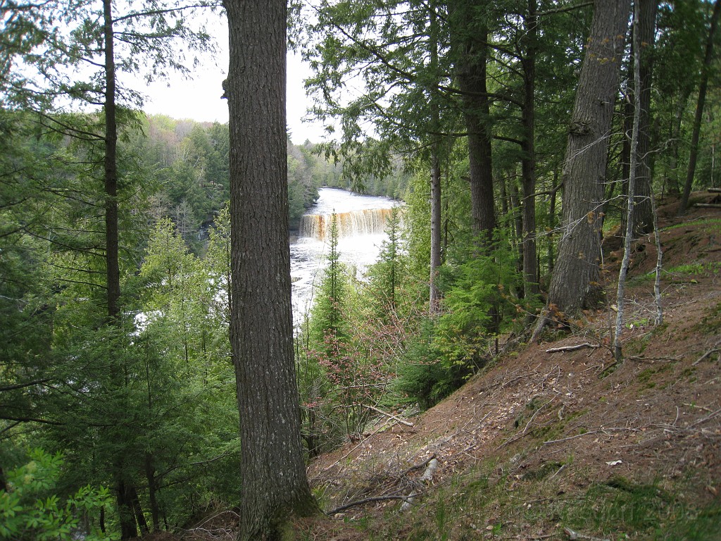 Mackinaw Island Area May 2008 1228.jpg - May 24 2008 a trip to Mackinac City for a 5 M race and a visit to Mackinac Island. A day to the UP, Paradise, Whitefish Point and Tahquamen Falls. This was followed by trips to Petoskey and Charlevoix.